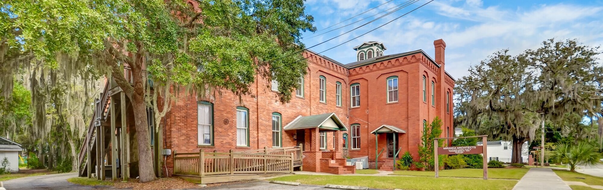 Amelia Schoolhouse exterior